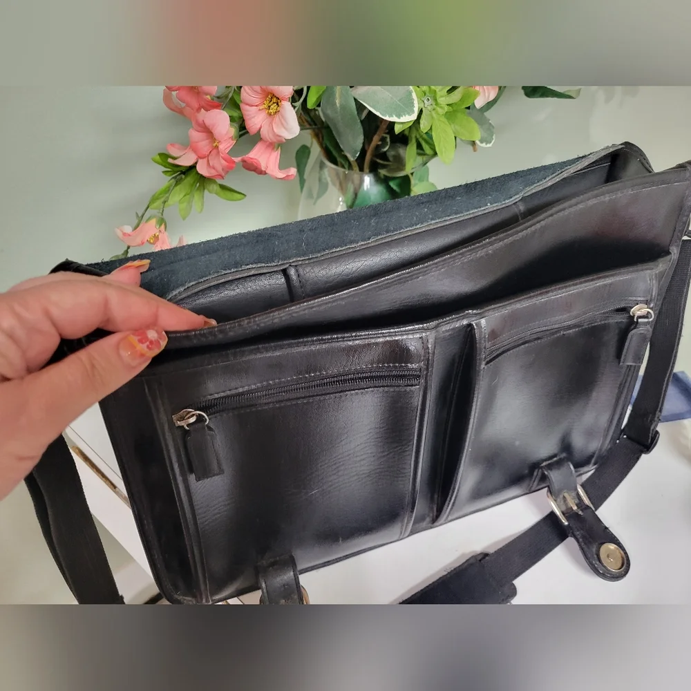 COACH Genuine leather attachet brief case. Laptop, files etc Rare HTF